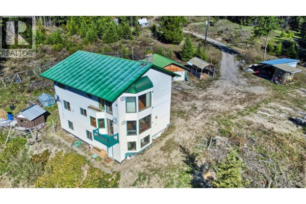 4pc Bathroom - 6050 Athelston-hartford Road, Grand Forks, BC V0H1H5 Photo 2
