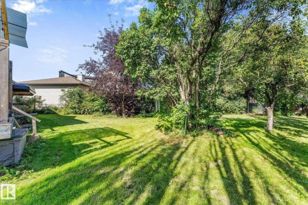 6054 107a St Nw, Edmonton, AB, photo 2