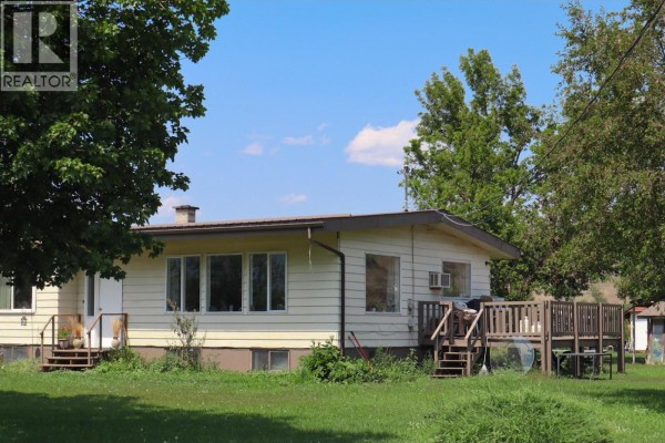 2pc Ensuite bath - 6055 Darcy Road, Grand Forks, BC V0H1H4 Photo 5