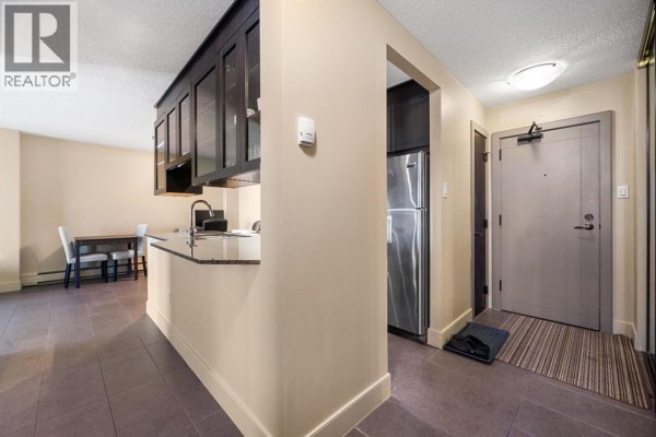 Primary Bedroom - 606, 812 14 Avenue Sw, Calgary, AB T2R0N6 Photo 4