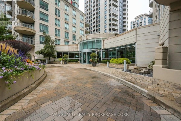 Primary Bedroom - 606 - 2111 Lake Shore Boulevard W, Toronto, ON M8V1A1 Photo 4