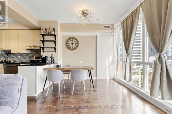 Other - 606 - 30 Canterbury Place, Toronto, ON M2N0B9 Photo 5