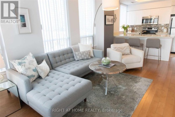 606 - 388 Prince Of Wales Drive, Mississauga