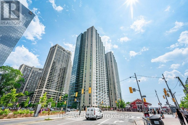 606 - 99 Harbour Square, Toronto, ON, photo 2