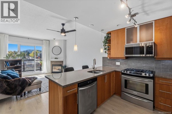 Kitchen - 606 194 Beachside Dr, Parksville, BC V9P0B1 Photo 3