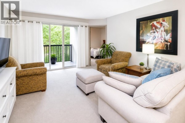 606 9867 Manchester Drive, Burnaby, BC V3N4P6 Photo 5