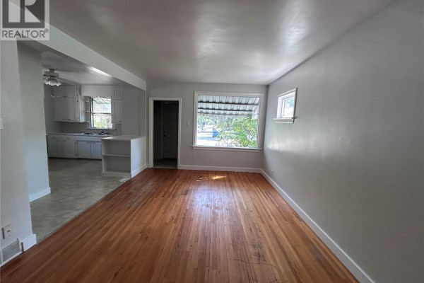 4pc Bathroom - 606 Balmoral Street, Saskatoon, SK S7K0Y7 Photo 3