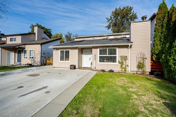 6064 Brooks Crescent, Surrey, BC V3S7L1 Photo 3
