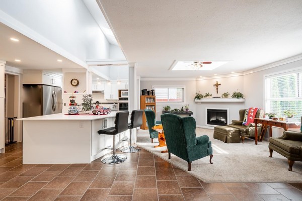 6064 Brooks Crescent, Surrey, BC V3S7L1 Photo 5