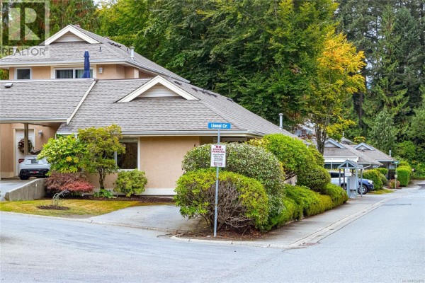 Townhouse for sale at 6064 Lionel Cres, Nanaimo, BC - MLS® vTZG3Z