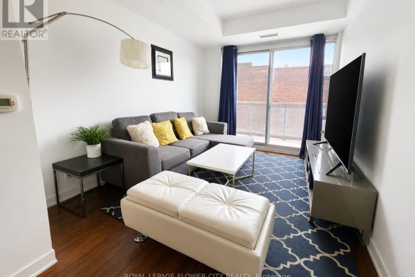 Dining room - 607 - 10 Willison Square, Toronto, ON M5T1E7 Photo 2