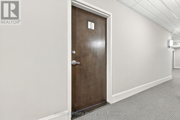 Primary Bedroom - 607 - 112 King Street E, Hamilton, ON L8N1A8 Photo 4