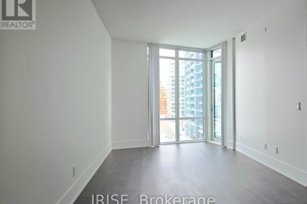 607 - 15 Merchants Wharf, Toronto, ON M5A0N8 Photo 4