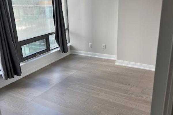 607 - 18 Yorkville Avenue, Toronto, ON M4W3Y8 Photo 4