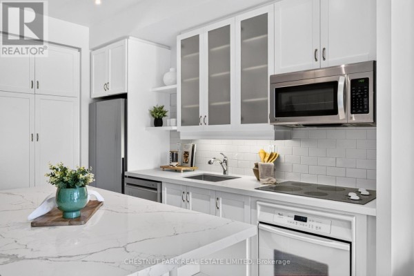 607 - 20 Scrivener Square, Toronto, ON M4W3X9 Photo 4