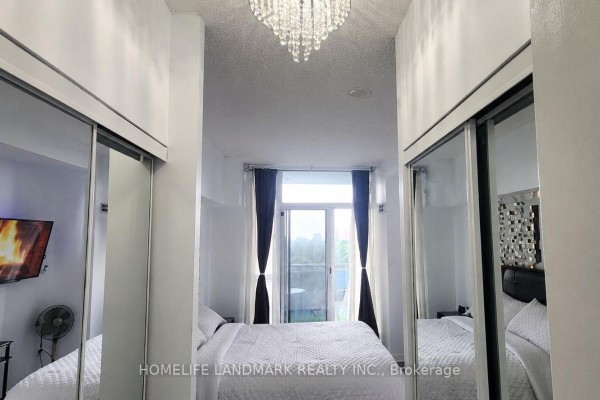 Den - 607 - 223 Webb Drive, Mississauga, ON L5B0E8 Photo 5