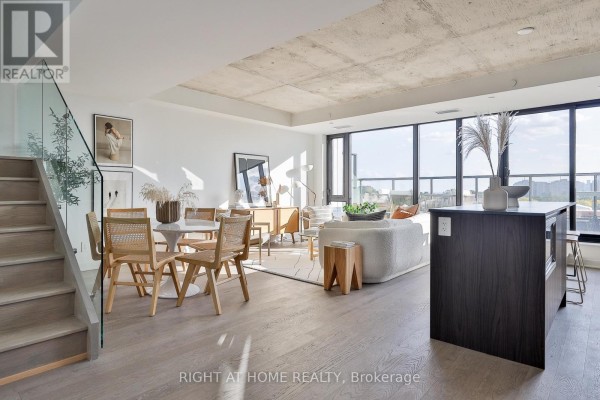 607 - 2720 Dundas Street W, Toronto, ON, photo 2