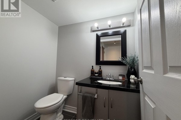 Sitting room - 607 - 3 Ellesmere Street, Richmond Hill, ON L4B4N2 Photo 5