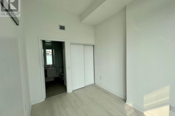 Bedroom - 607 - 3900 Confederation Parkway, Mississauga, ON L5B0M3 Photo 4