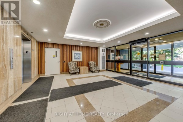 607 - 50 Elm Drive E, Mississauga, ON L5A3X2 Photo 4