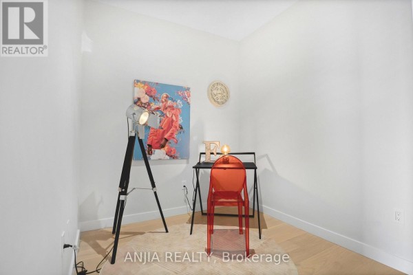 Primary Bedroom - Th607 - 85 Mcmahon Drive, Toronto, ON M2K0H2 Photo 5