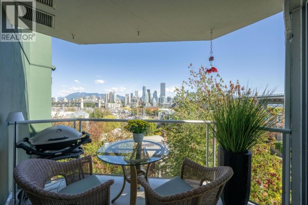607 1508 Mariner Walk, Vancouver, BC V6J4X9 Photo 2