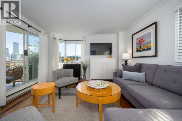 607 1508 Mariner Walk, Vancouver, BC V6J4X9 Photo 4