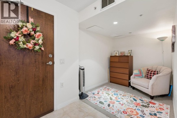 607 188 E Esplanade, North Vancouver, BC V7L4Y1 Photo 4