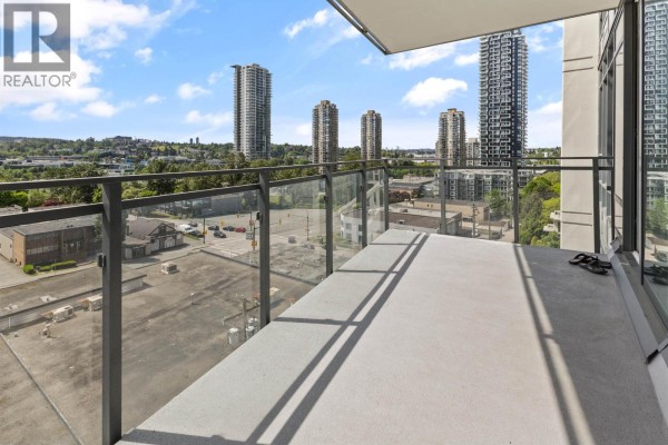607 2085 Skyline Court, Burnaby, BC V5C0M6 Photo 3
