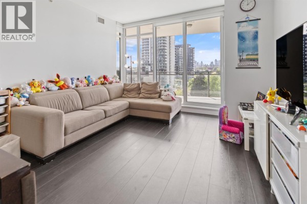 607 2085 Skyline Court, Burnaby, BC V5C0M6 Photo 5