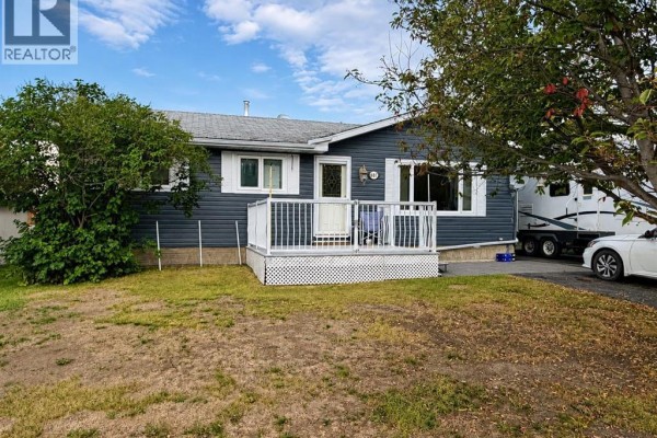 607 6 Avenue, Beaverlodge