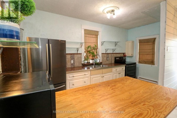 Primary Bedroom - 607 Simcoe Street, Brock, ON L0K1A0 Photo 4