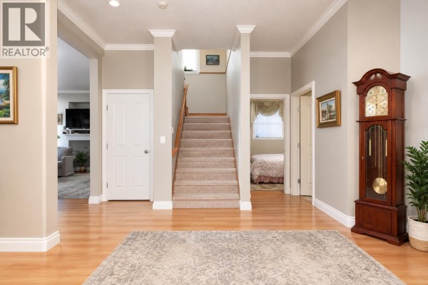 607 Sunset Avenue, Coquitlam, BC V3K2B8 Photo 4
