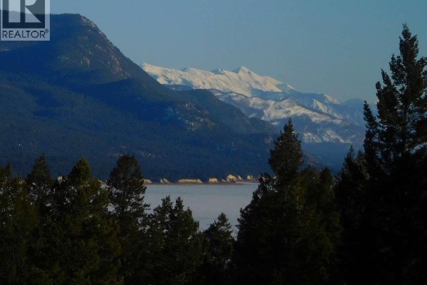 6074 Bella Vista Boulevard, Fairmont Hot Springs, BC, photo 2