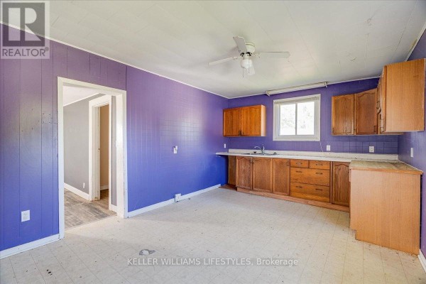 6079 Longwoods Road, Southwest Middlesex, ON N0L1T0 Photo 5