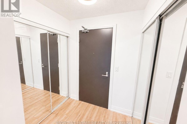 Den - 608 - 1 De Boers Drive, Toronto, ON M3J0G6 Photo 4