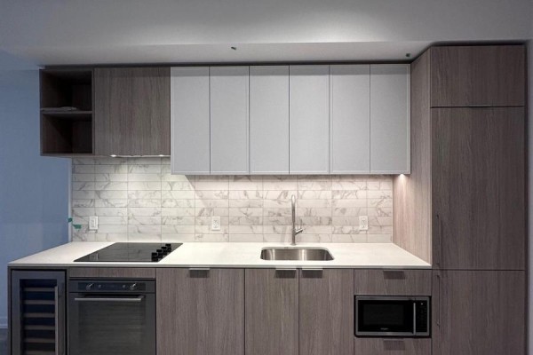 Den - 608 - 2020 Bathurst Street, Toronto, ON M5P3L1 Photo 4
