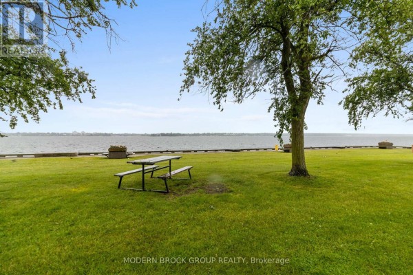 608 - 235 Water Street, Prescott, ON K0E1T0 Photo 5