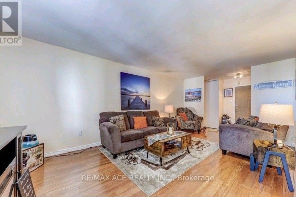 608 - 3420 Eglinton Avenue E, Toronto, ON, photo 3