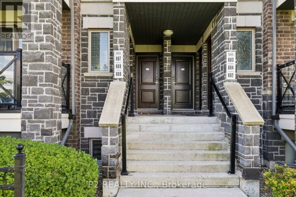 Kitchen - 608 - 50 Dunsheath Way, Markham, ON L6B1N3 Photo 2