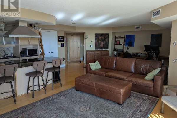 608 - 550 Queens Quay W, Toronto, ON, photo 2