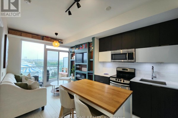 608 - 56 Annie Craig Drive, Toronto, ON, photo 2