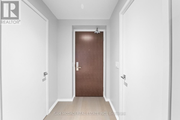 Primary Bedroom - 608 - 70 Temperance Street, Toronto, ON M5H4E8 Photo 5