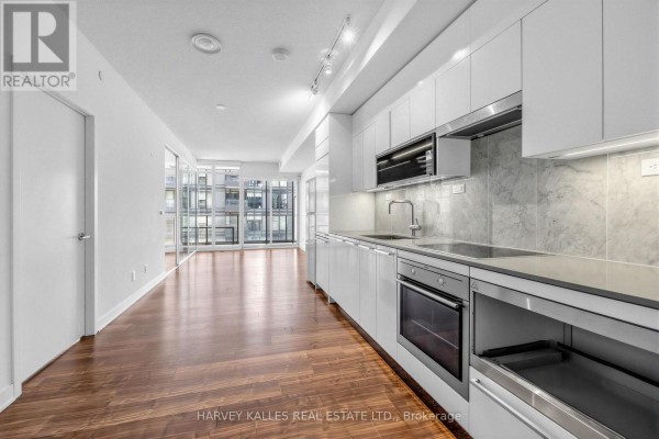 Den - 608 - 90 Queens Wharf Road, Toronto, ON M5V0E6 Photo 5