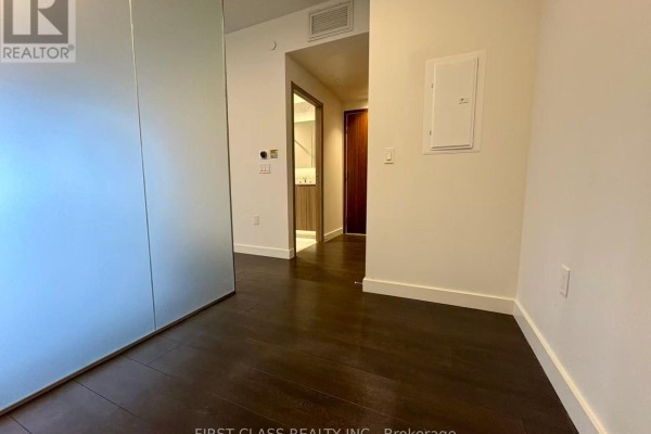 Bathroom - 608 - 95 Mcmahon Drive, Toronto, ON M2K0H2 Photo 5