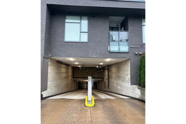 608 10828 139a Street, Surrey, BC, photo 3