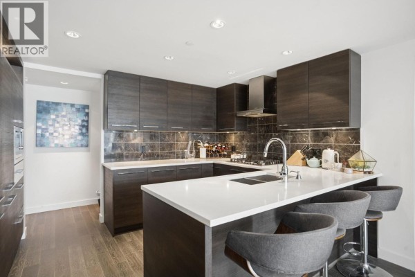 608 7488 Lansdowne Road, Richmond, BC V7C0B9 Photo 5