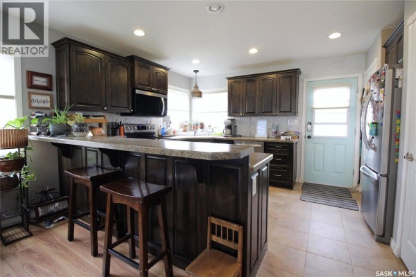 4pc Bathroom - 608 Alberni Street, Moosomin, SK S0G3N0 Photo 5