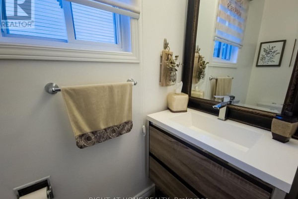 6080 Rivercrest Drive, Ottawa, ON K1C5R2 Photo 5