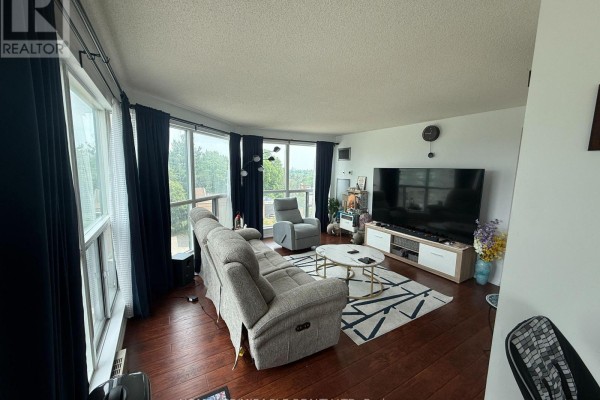609 - 2177 Burnhamthorpe Road W, Mississauga, ON L5L5P9 Photo 5